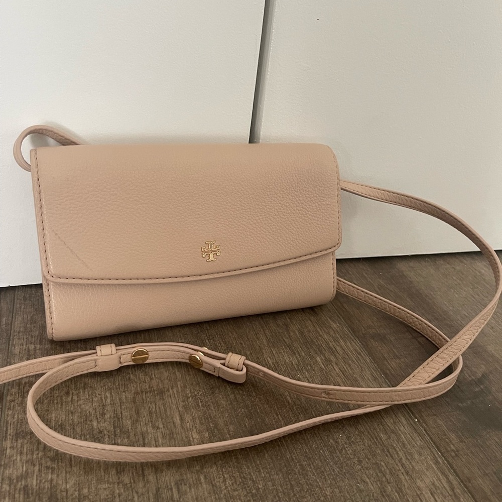 Tory Burch wallet crossbody
